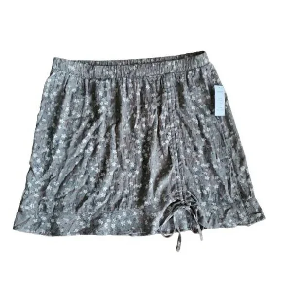 Hippie Rose Women's Olive MD Ditsy Floral A-Line Mini Skirt Size XL NWT - Picture 2 of 12